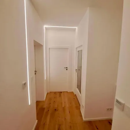 Fewo Stadtlicht 아파트 *